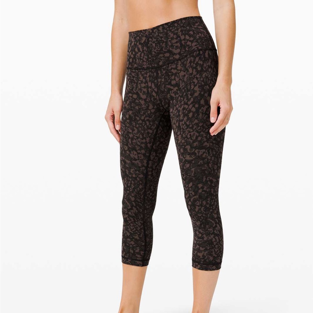 Lululemon leggings - High Rise - Wunder Under - 21”